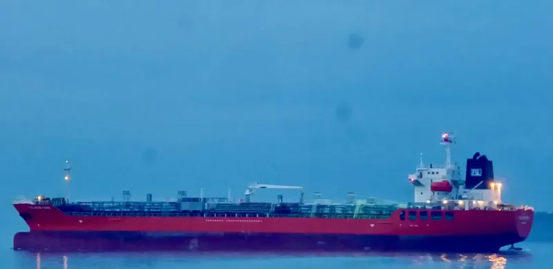 FSL NEW YORK Tanker IMO 9340453 photo 9