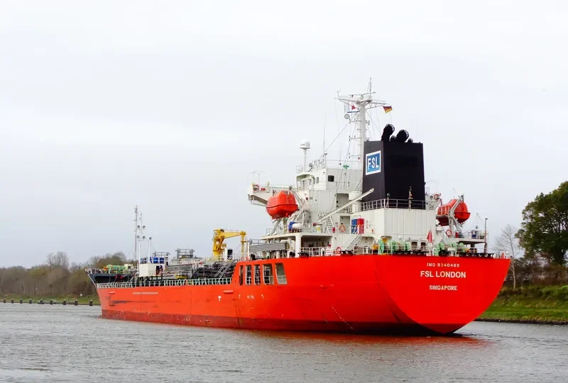 FSL LONDON Tanker IMO 9340465 photo 6