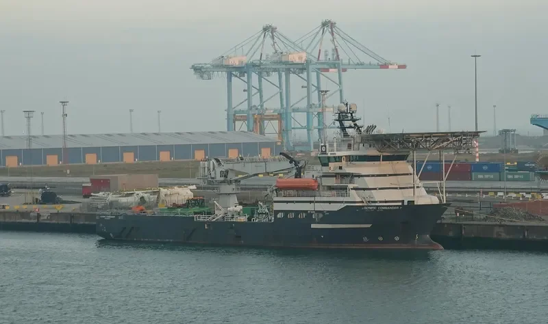 COMMANDER Multi-Purpose Vessel IMO 9340609 photo 8