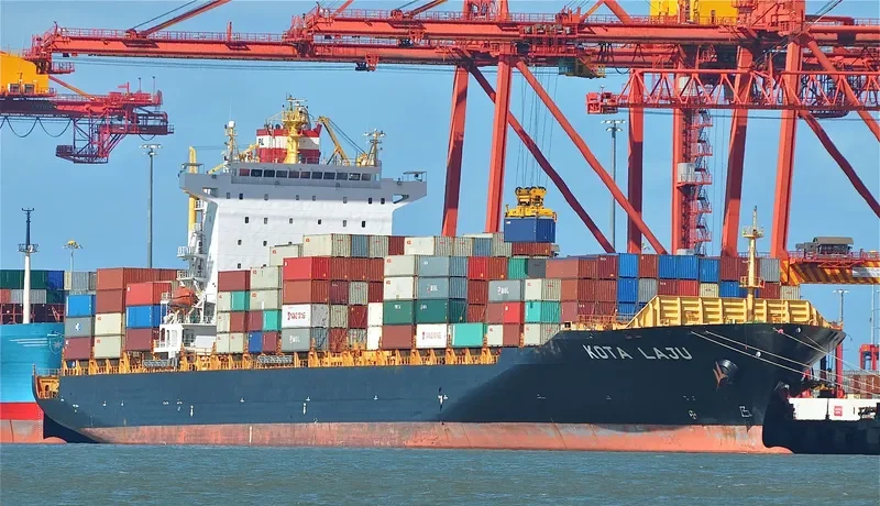 ZARNATA EXPRESS Container Ship IMO 9340752 photo 6