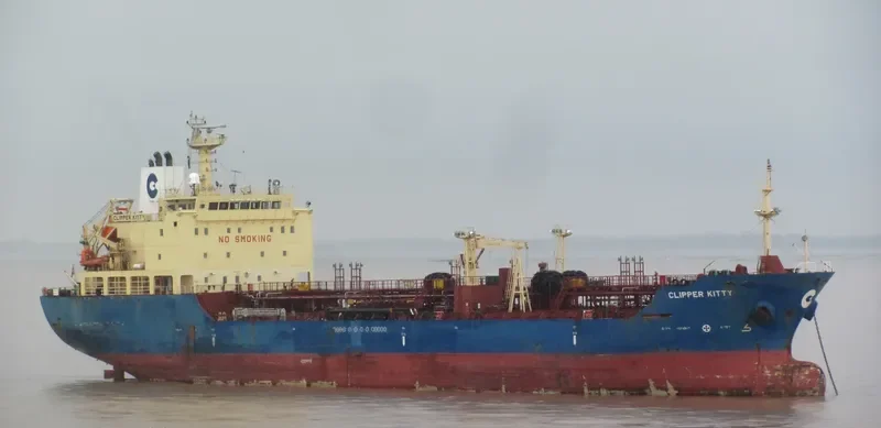 CURACAO TRADER Tanker IMO 9340908 photo 10