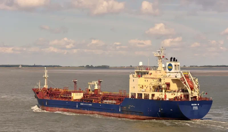 SALINA M Tanker IMO 9340910 photo 4