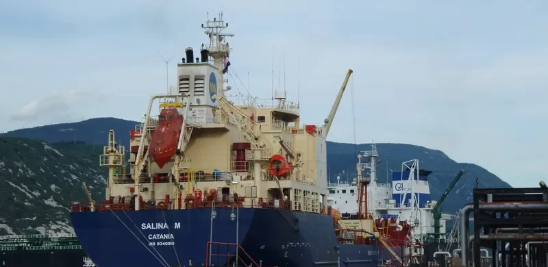 SALINA M Tanker IMO 9340910 photo 7