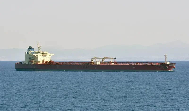 NS CAPTAIN Tanker IMO 9341067 photo 2