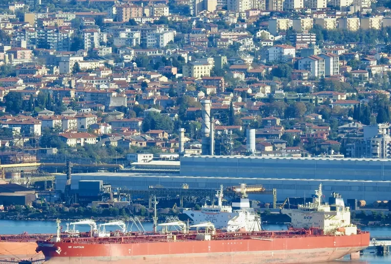 NS CAPTAIN Tanker IMO 9341067 photo 5