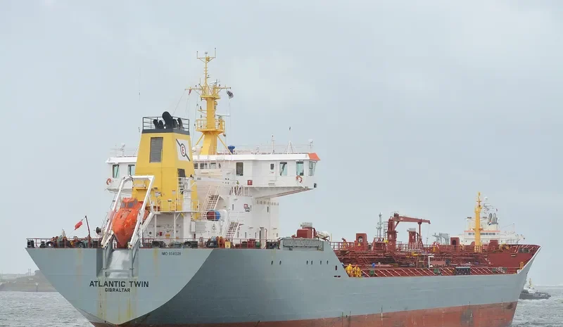 ATLANTIC TWIN Tanker IMO 9341328 photo 9