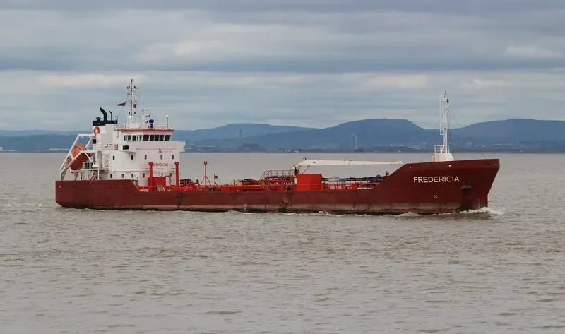 MONJASA PROMOTER Tanker IMO 9341421 photo 5