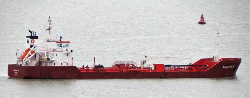 MONJASA PROMOTER Tanker IMO 9341421 photo 9