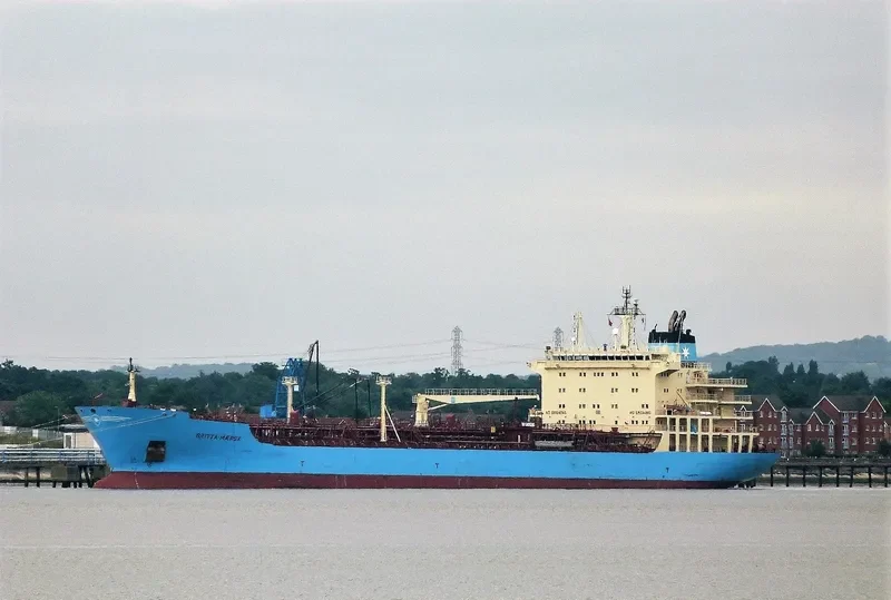 BRITTA MAERSK Tanker IMO 9341433 photo 3
