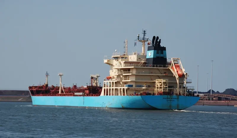 MAERSK BORNEO Tanker IMO 9341445 photo 3