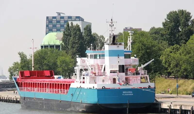 KARESSA Container Ship IMO 9341770 photo 5