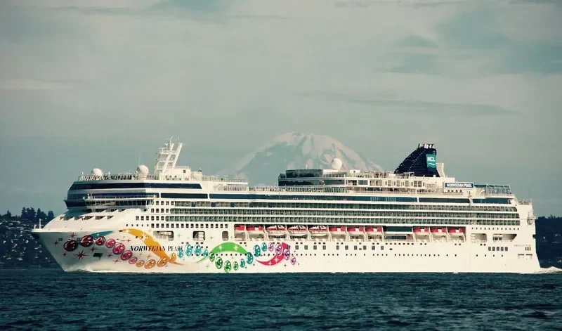 NORWEGIAN PEARL Passenger Ship IMO 9342281 photo 3
