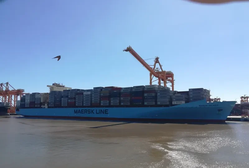 MAERSK ANTARES Container Ship IMO 9342504 photo 4