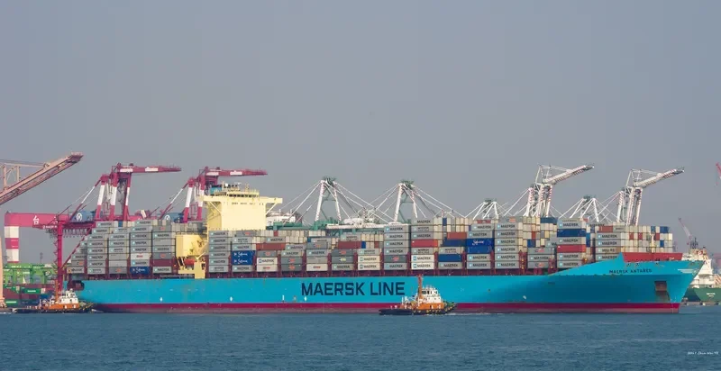 MAERSK ANTARES Container Ship IMO 9342504 photo 7