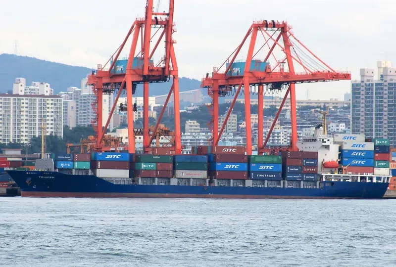 TRIUMPH Container Ship IMO 9342798 photo 9