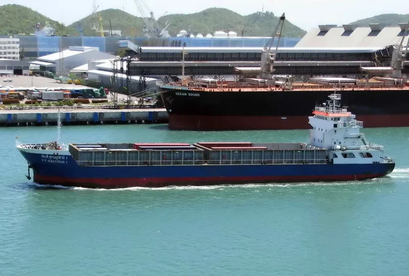 N P SURATTHANI 1 Container Ship IMO 9343584 photo 8
