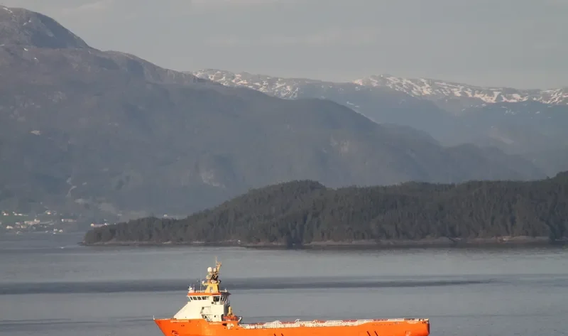NORMAND CORONA Offshore Vessel IMO 9343766 photo 8