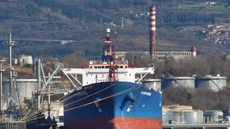 SEAEXPRESS Tanker IMO 9344019 photo 2