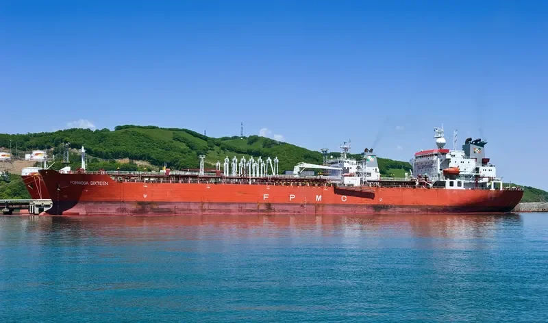 OCEAN III Tanker IMO 9344100 photo 10