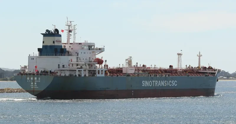 CSC BRAVE Tanker IMO 9344124 photo 2
