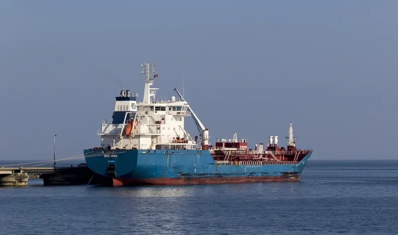 BRO ANNA Tanker IMO 9344435 photo 2