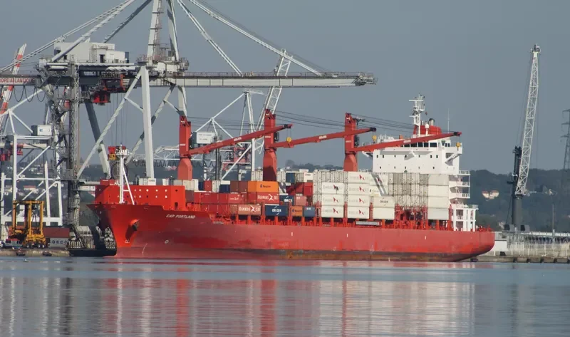 SAN PORTLAND Container Ship IMO 9344631 photo 9