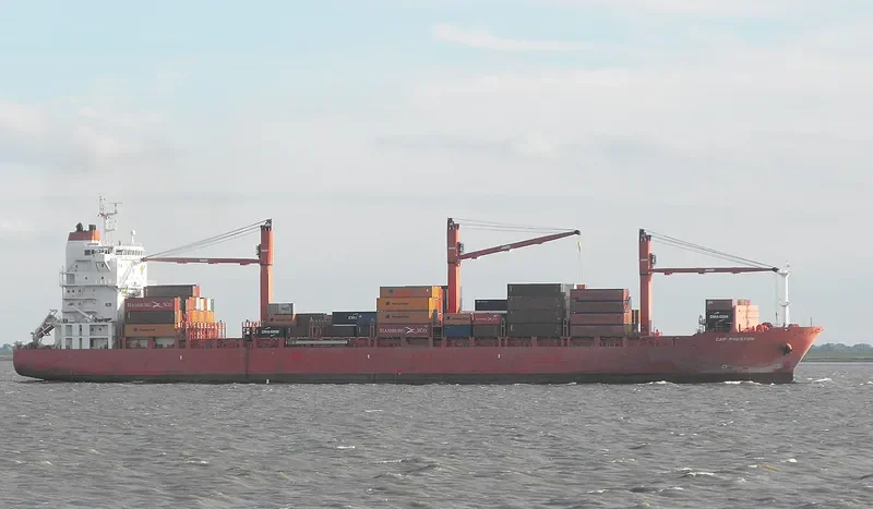 SAN ALVARO Container Ship IMO 9344681 photo 4
