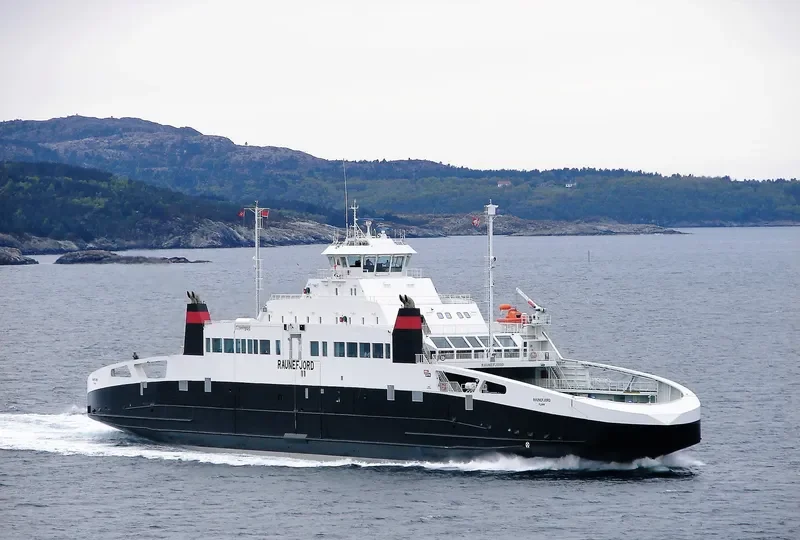 RAUNEFJORD Ro-Ro IMO 9344772 photo 2