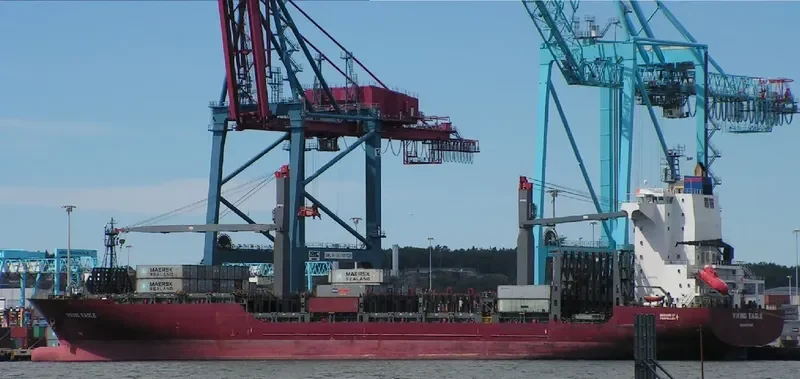 MAERSK VALENCIA Container Ship IMO 9344954 photo 10