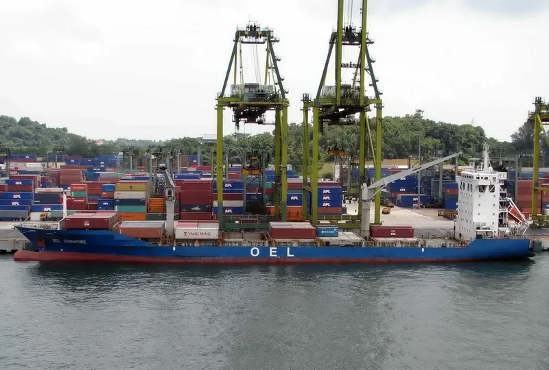 OEL SINGAPORE Container Ship IMO 9345910 photo 2
