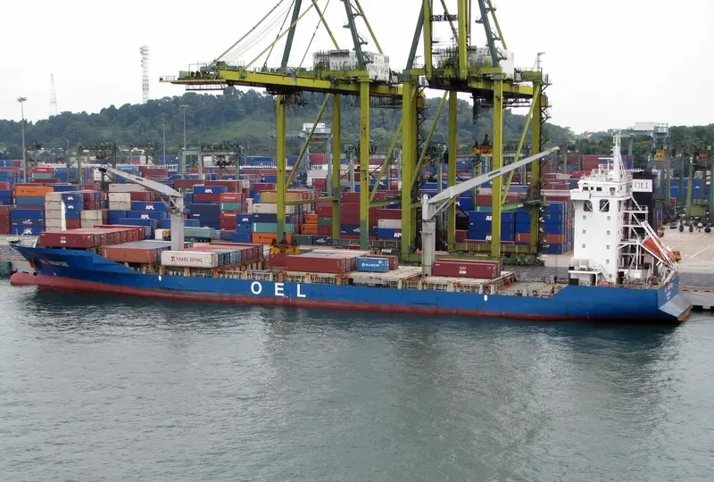 OEL SINGAPORE Container Ship IMO 9345910 photo 3