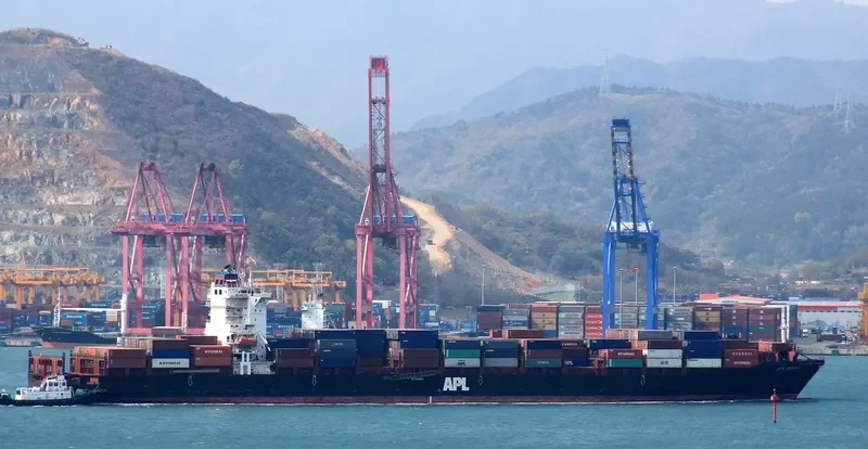 NAVIOS CHRYSALIS Container Ship IMO 9345960 photo 9