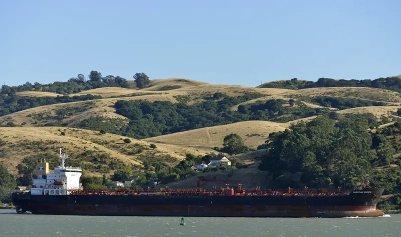 CABO SAN VICENTE Tanker IMO 9346433 photo 2