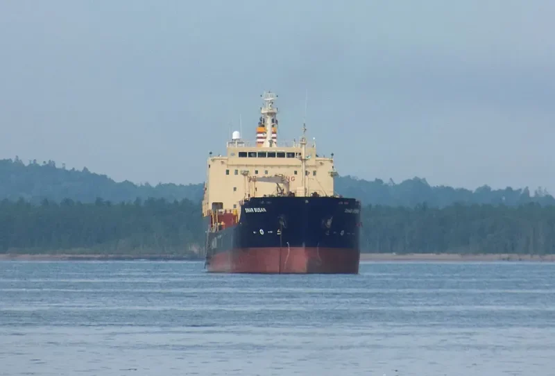 SINAR BUSAN Tanker IMO 9346483 photo 4