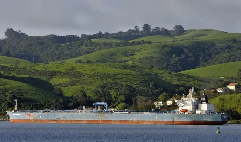 FSL HONG KONG Tanker IMO 9346732 photo 2