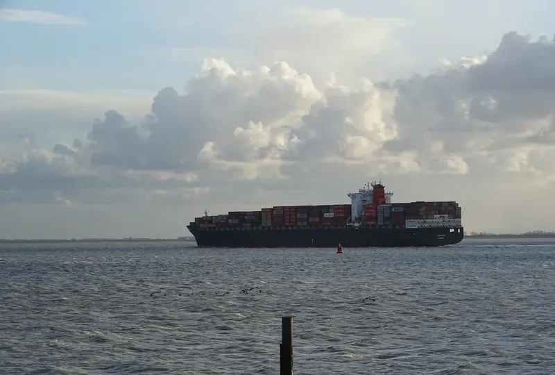 KMTC COLOMBO Container Ship IMO 9347437 photo 2