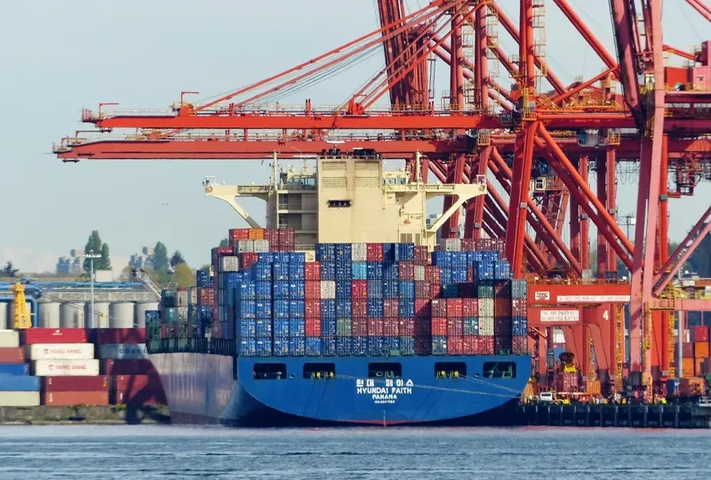 HYUNDAI FAITH Container Ship IMO 9347554 photo 8