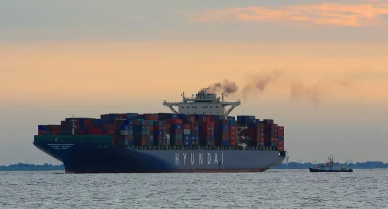 HYUNDAI FORCE Container Ship IMO 9347566
