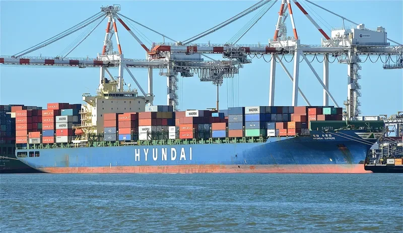 HYUNDAI SUPREME Container Ship IMO 9347619 photo 2