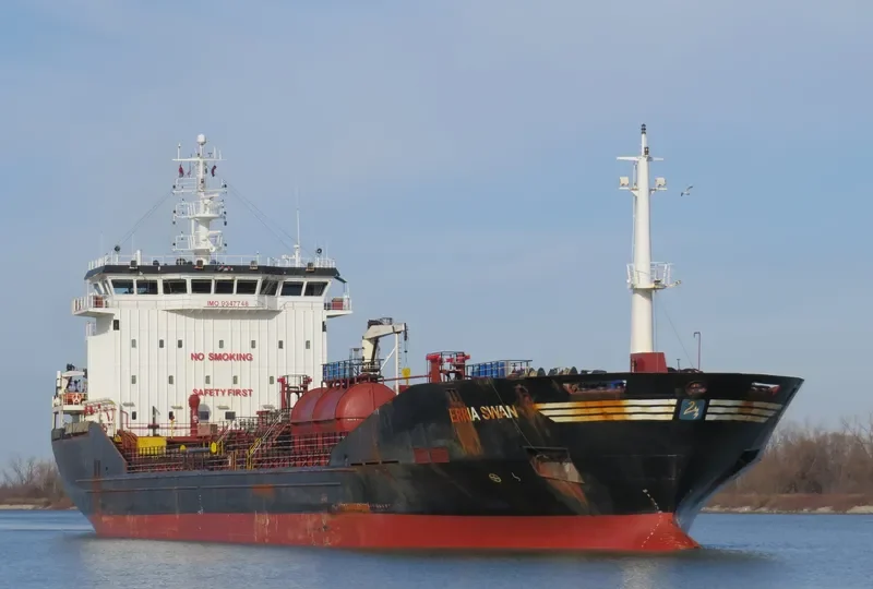 ERRIA SWAN Tanker IMO 9347748 photo 2