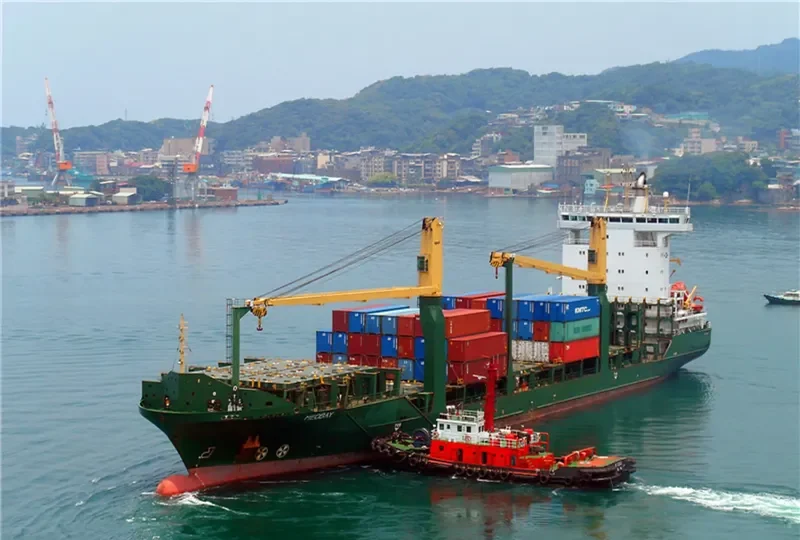 CONTSHIP MAX Container Ship IMO 9347786 photo 10