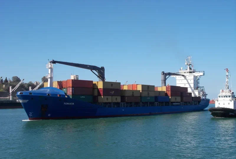 TOKATA Container Ship IMO 9347970 photo 2