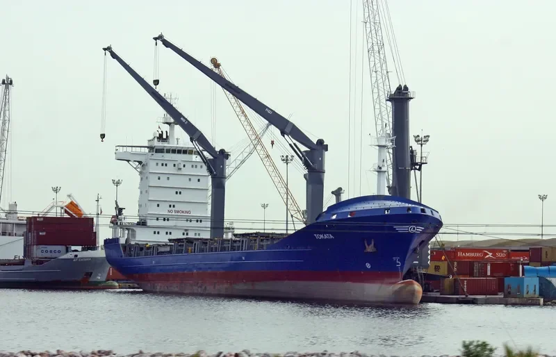 TOKATA Container Ship IMO 9347970 photo 5