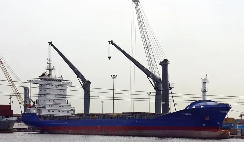 TOKATA Container Ship IMO 9347970 photo 6