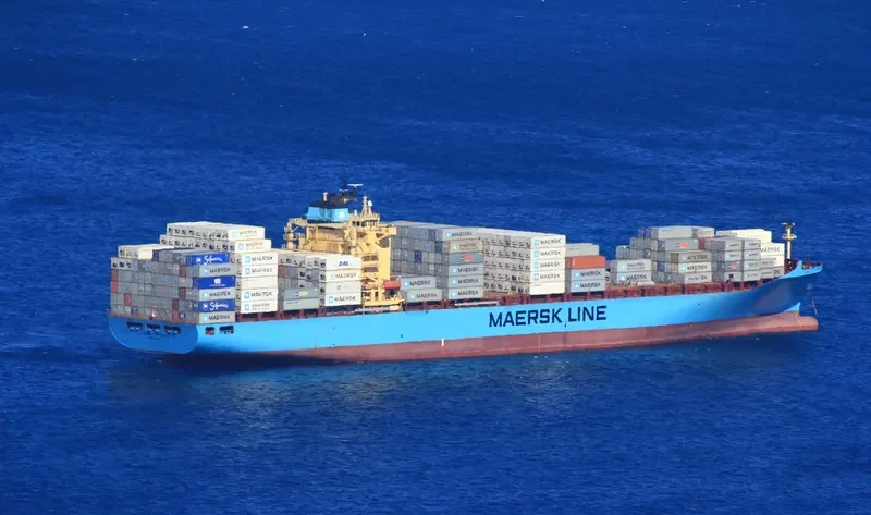 MAERSK INVERNESS Container Ship IMO 9348156 photo 2