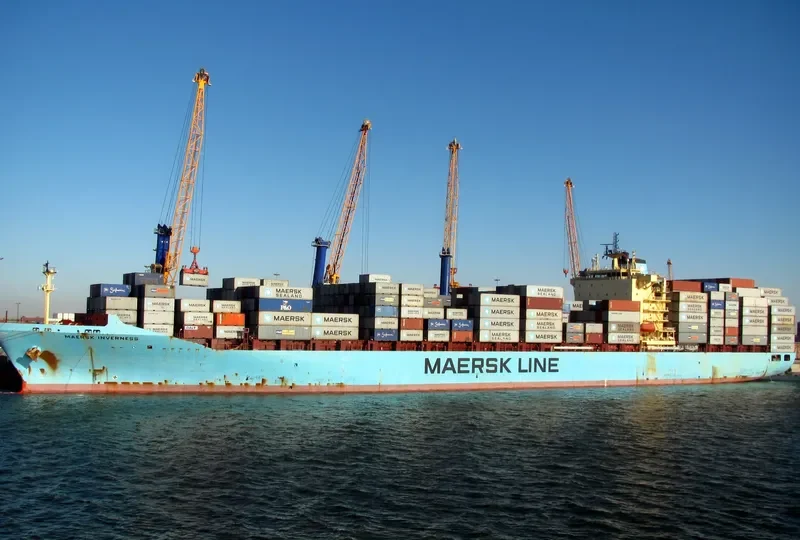 MAERSK INVERNESS Container Ship IMO 9348156 photo 3