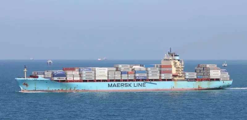 MAERSK IZMIR Container Ship IMO 9348168 photo 9