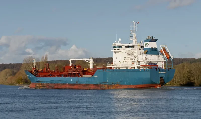 BRO AGNES Tanker IMO 9348302 photo 5