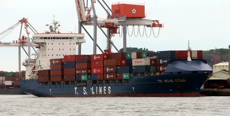 TS HONGKONG Container Ship IMO 9348493 photo 3
