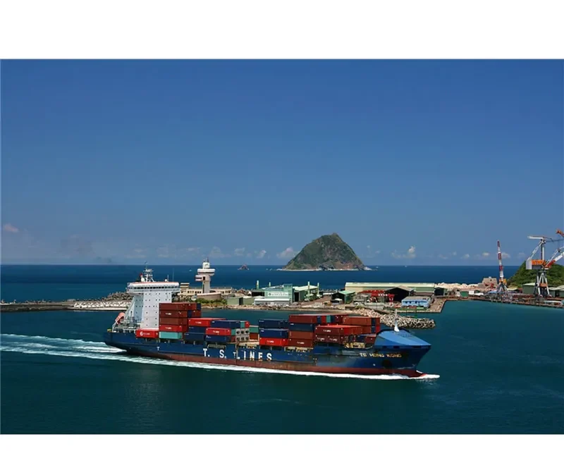 TS HONGKONG Container Ship IMO 9348493 photo 8